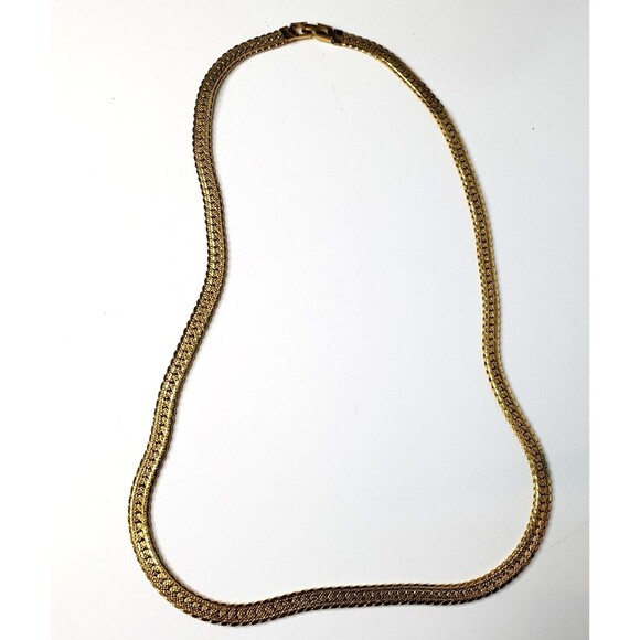 Vintage 1980's Napier Gold Tone Herringbone 22” Etched Both Sides Necklace - Picture 2 of 10